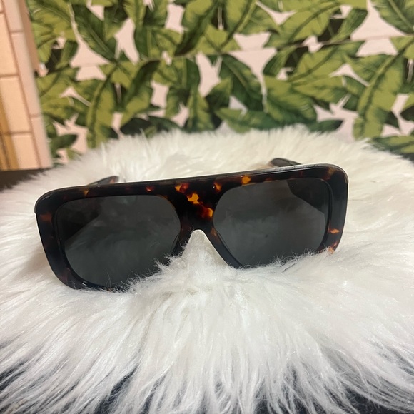 Zara Brown Tortoise Shell Sunglasses - Picture 3 of 7